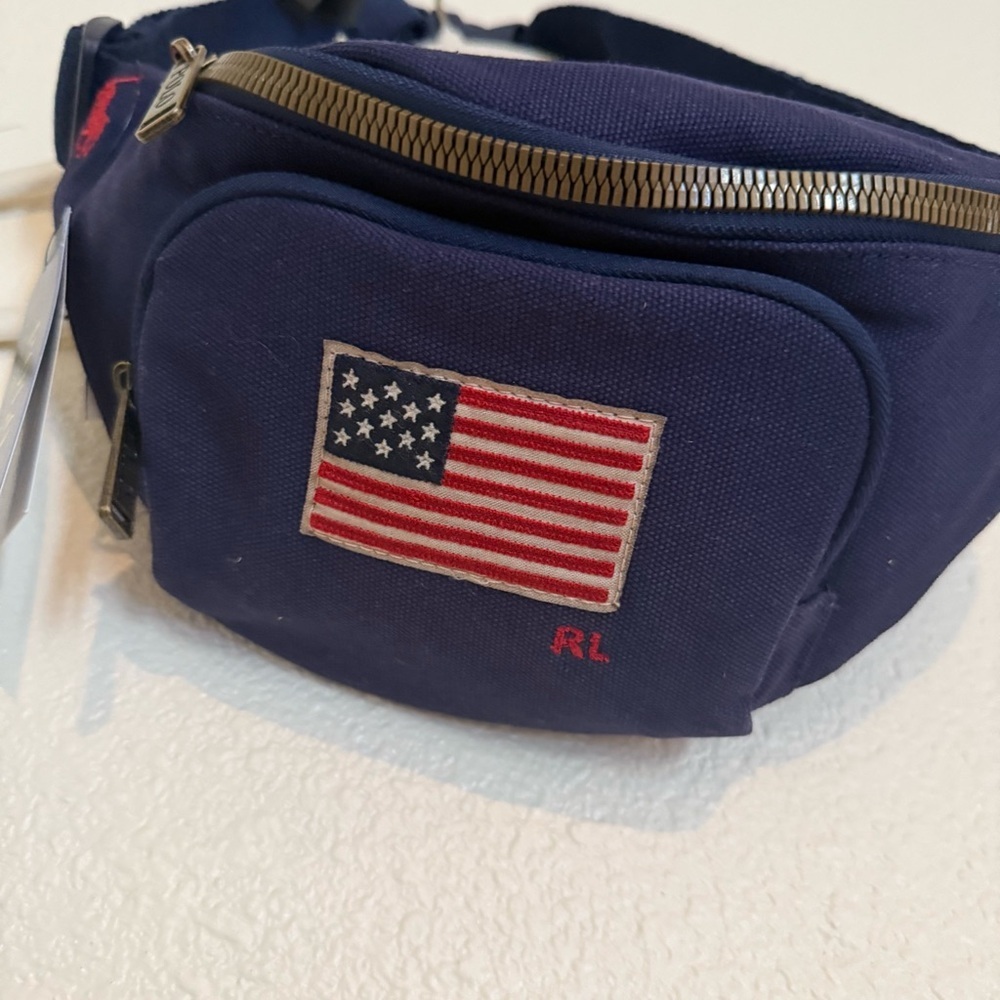 Polo Ralph Lauren Fanny Pack Waist Pack Navy Blue US Flag Patch 3 Pocket - NWT - Picture 8 of 13